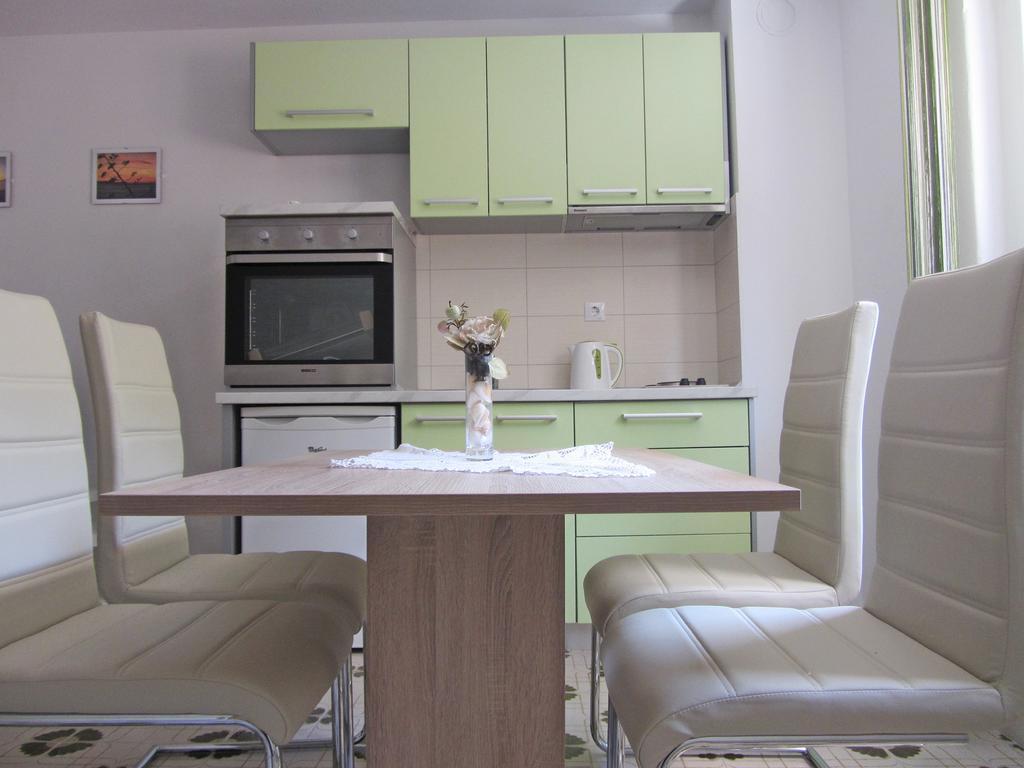 Apartmani Bozic Stobreč Exterior foto